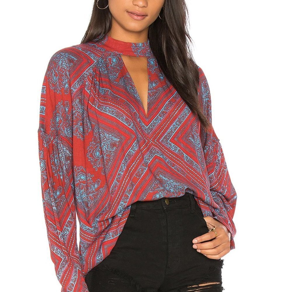 Free PEOPLE walking on‎ a dream tunic tops